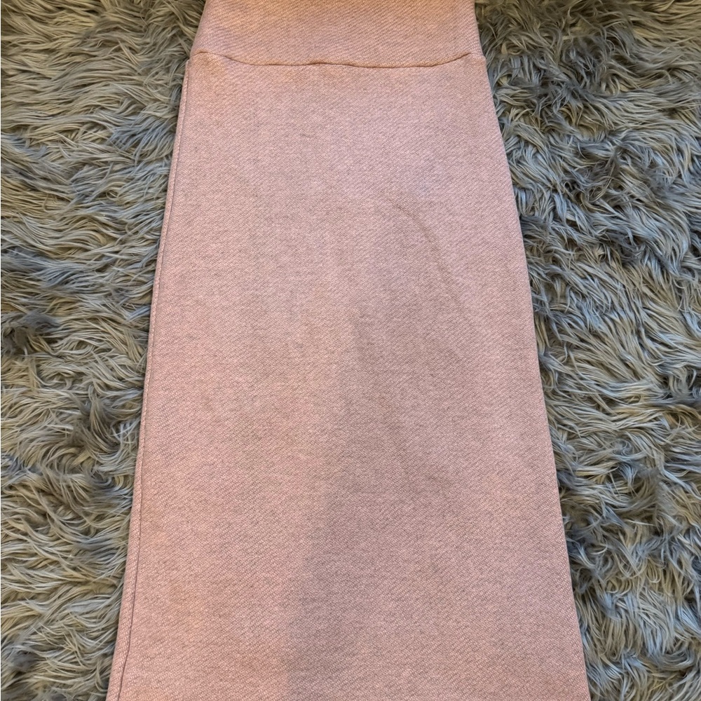Free people knit Maxi skirt. dusky pink.